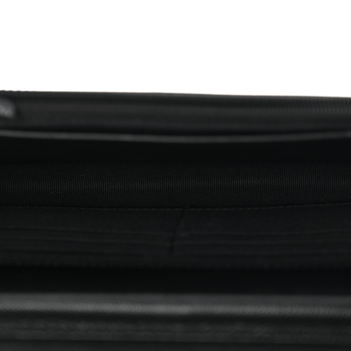 Caviar Quilted Crystal CC Wallet On Chain WOC Black