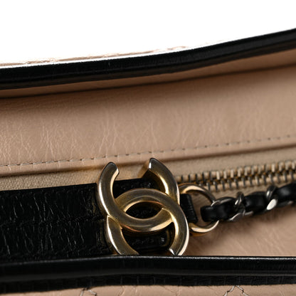 Aged Calfskin Quilted New Medium Gabrielle Hobo Beige Black