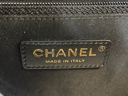 CHANEL New Medium Boy Flap Lambskin Leather Shoulder Bag Black