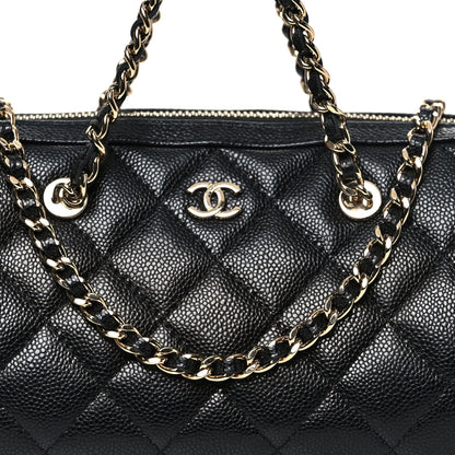Caviar Quilted Barrel Clutch With Chain Black