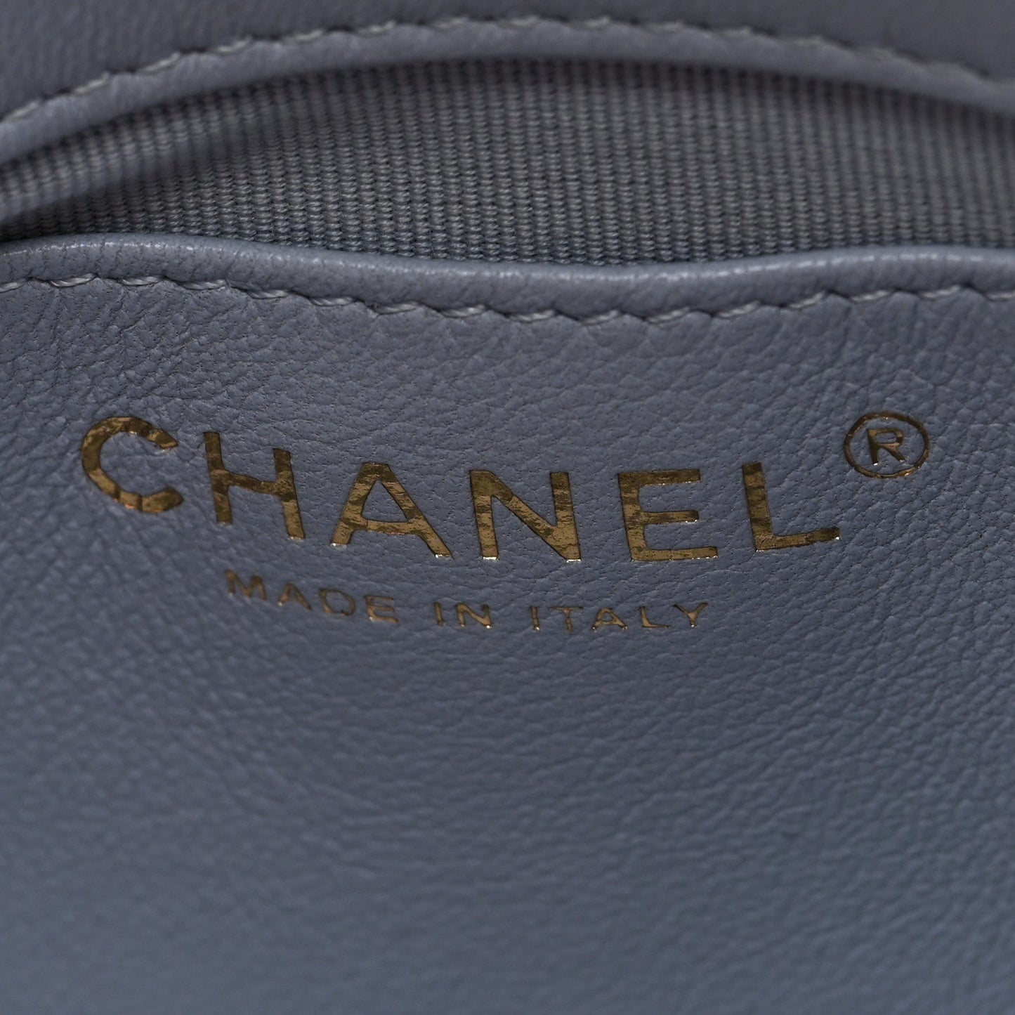Lambskin Quilted Chain Around Flap Light Grey