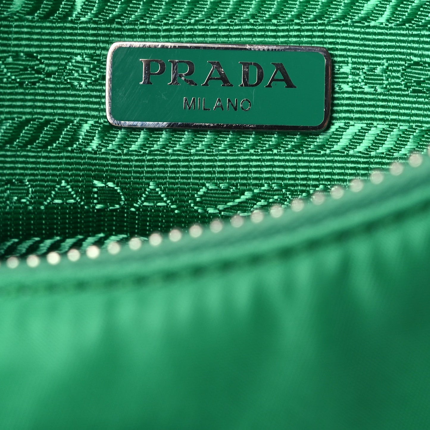 Re-Nylon Re-Edition 2005 Shoulder Bag Menta