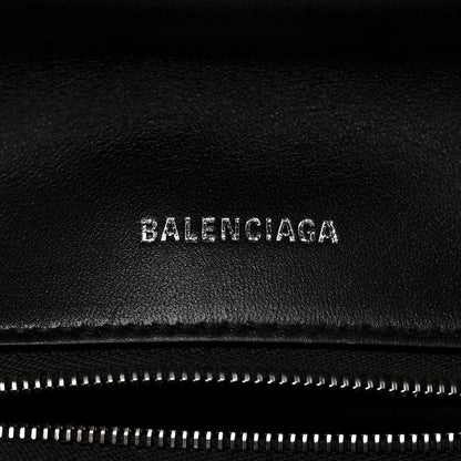 Nappa Calfskin Quilted Touch B Puffy Clutch Black