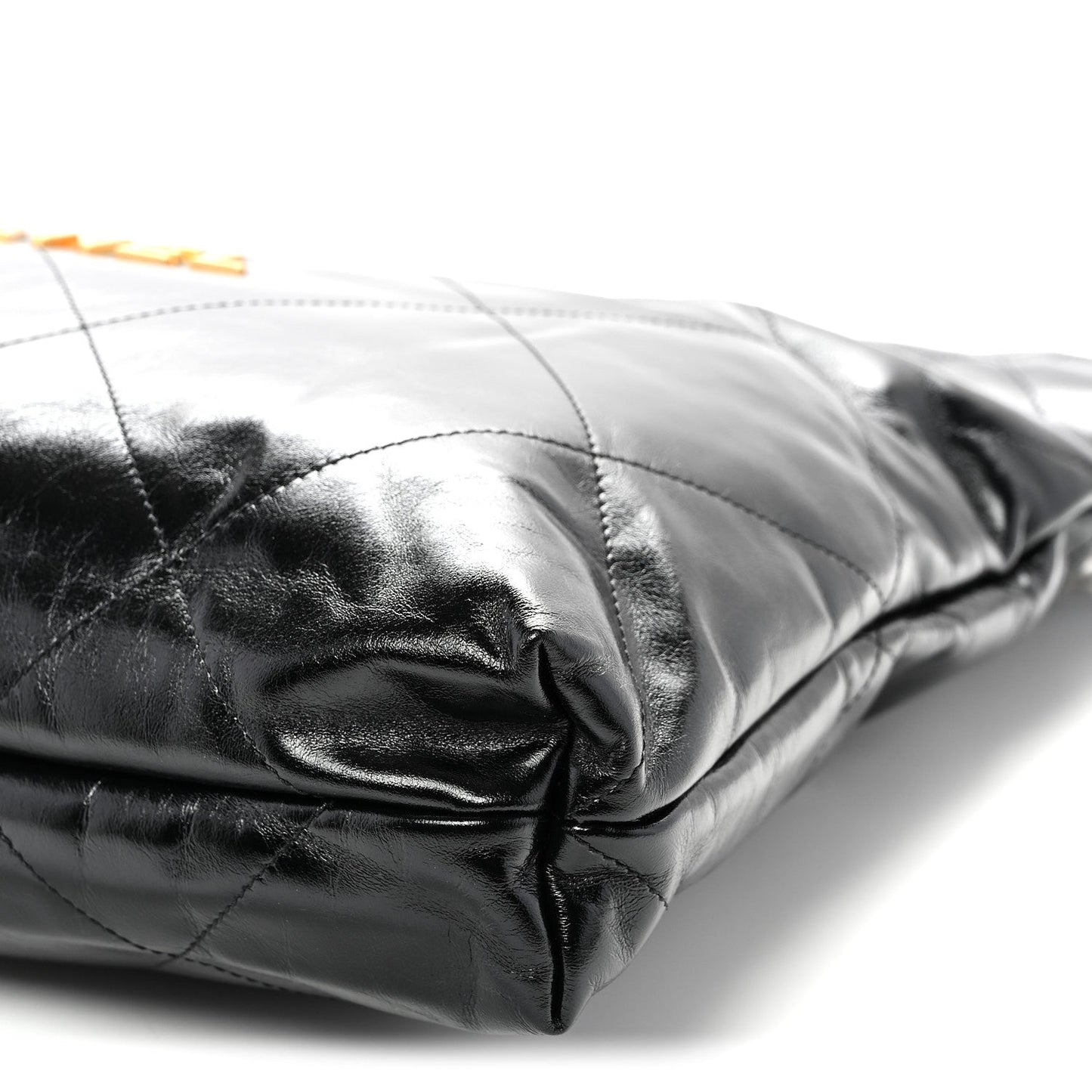 Shiny Calfskin Quilted Chanel 22 Black