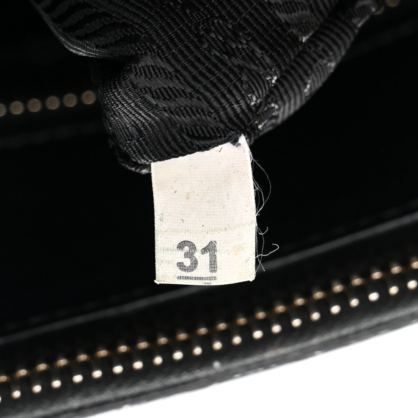 Saffiano Medium Galleria Double Zip Tote Black