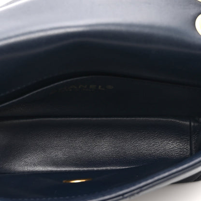 Shiny Lambskin Small Chain Is More Flap Navy Blue