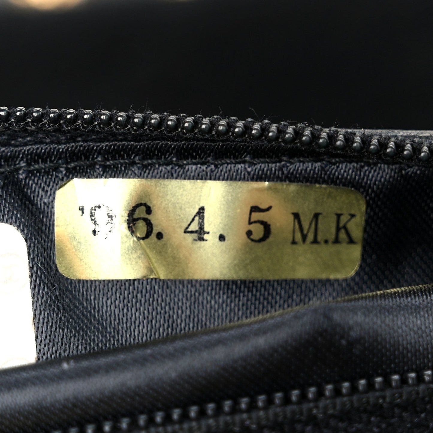 Caviar Quilted Kisslock Shoulder Bag Black