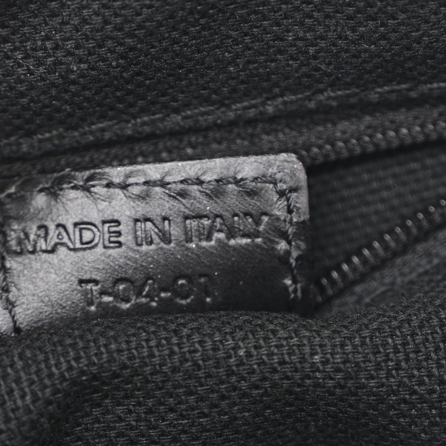 Nova Check Barrel Bag Black