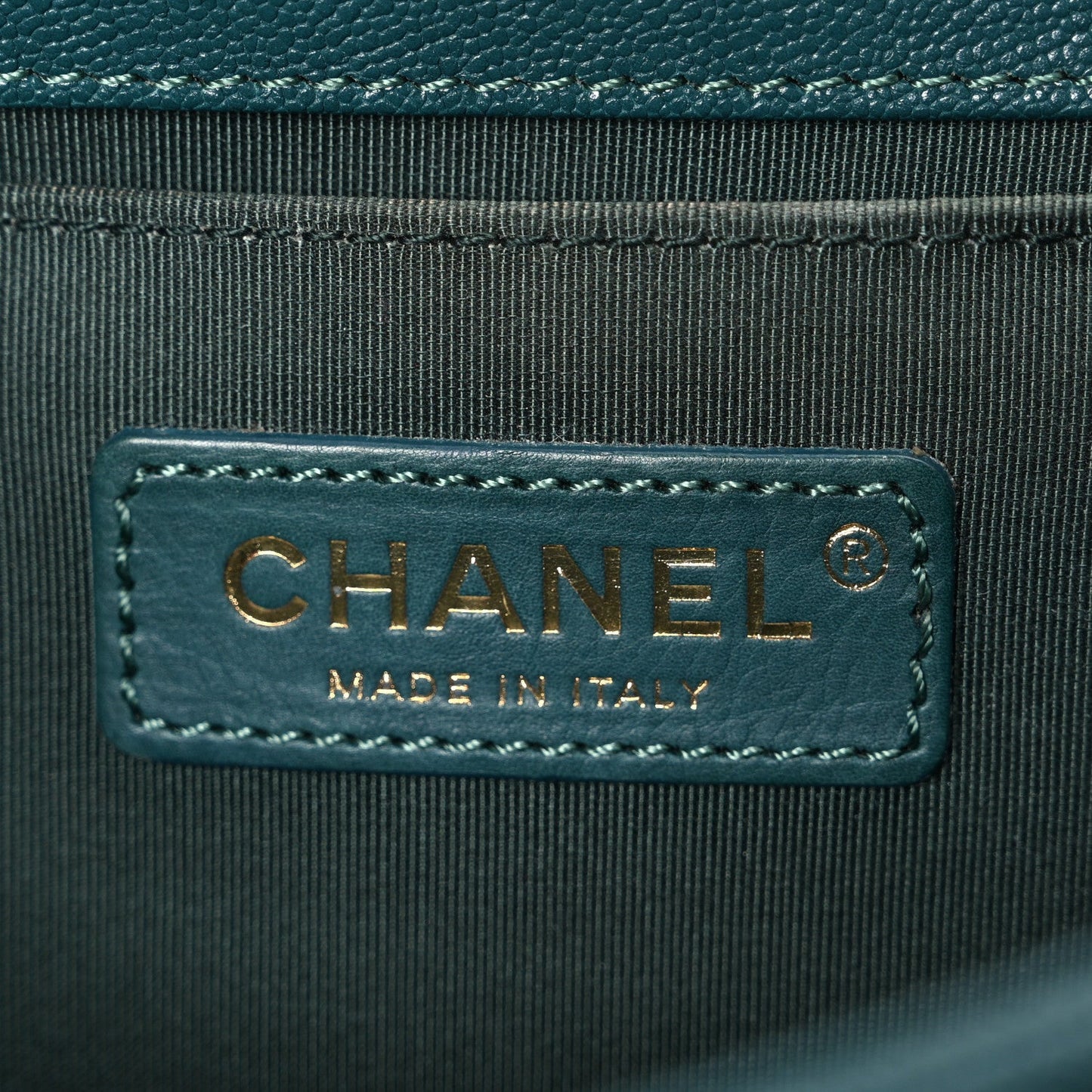 Caviar Quilted Medium Boy Flap Dark Green