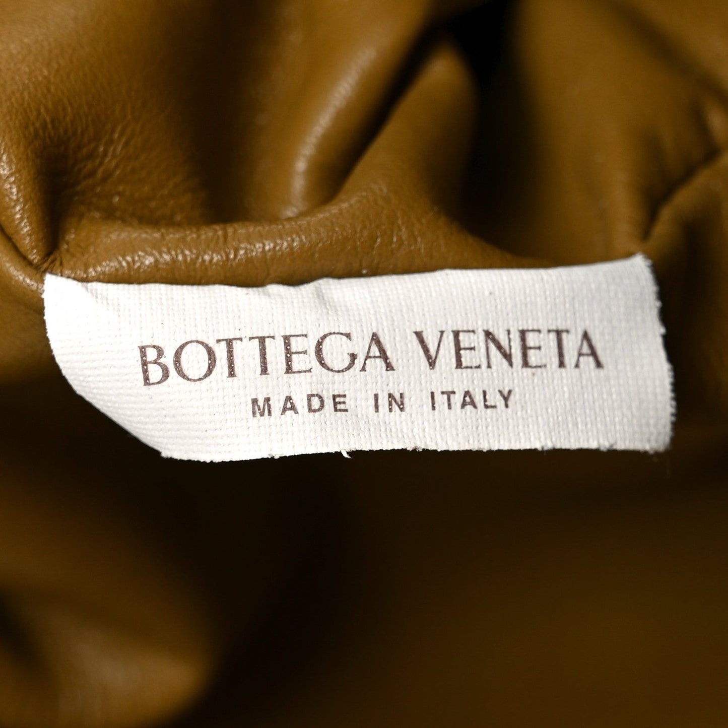 Butter Calfskin The Mini Pouch Moutarde