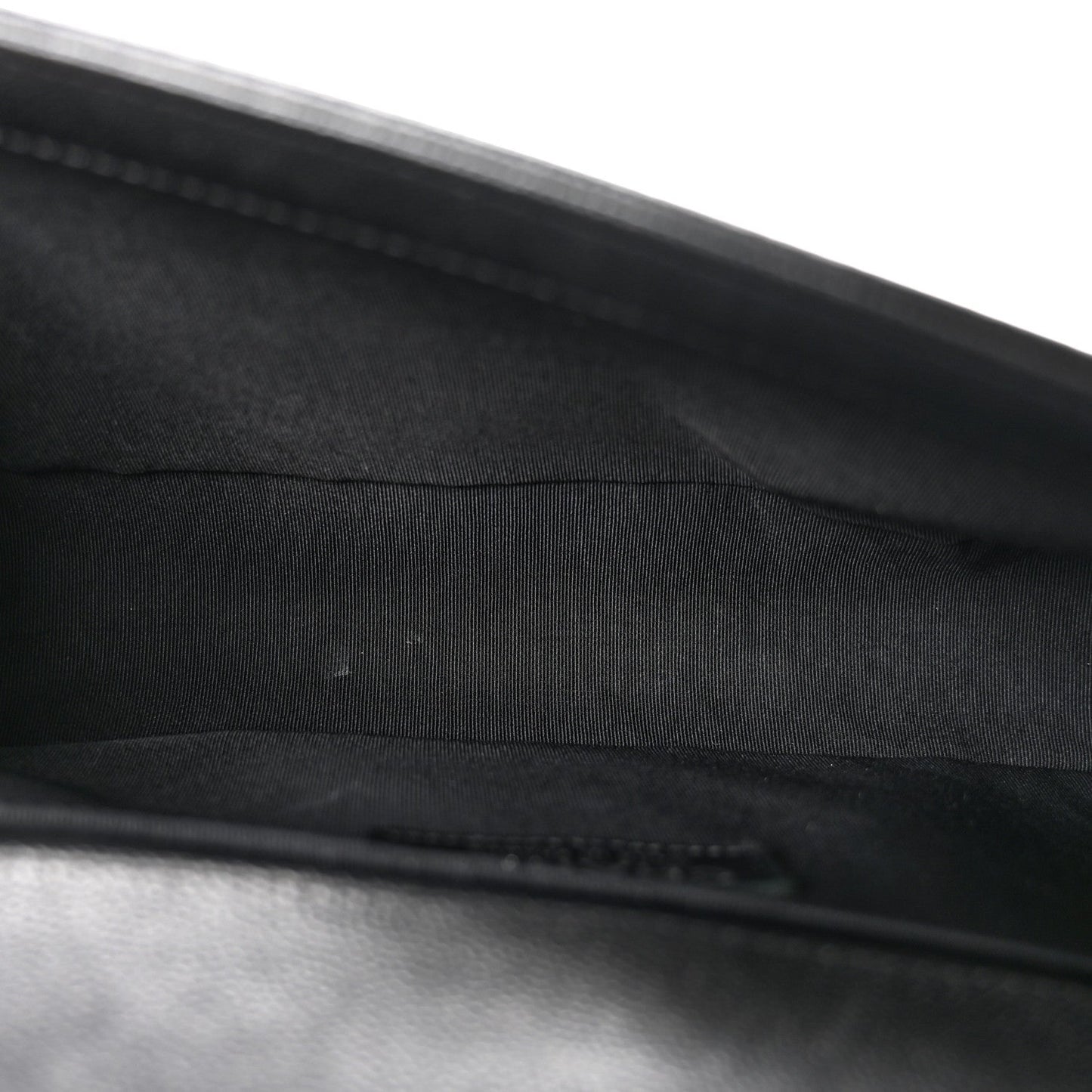Caviar Quilted Medium Boy Flap So Black