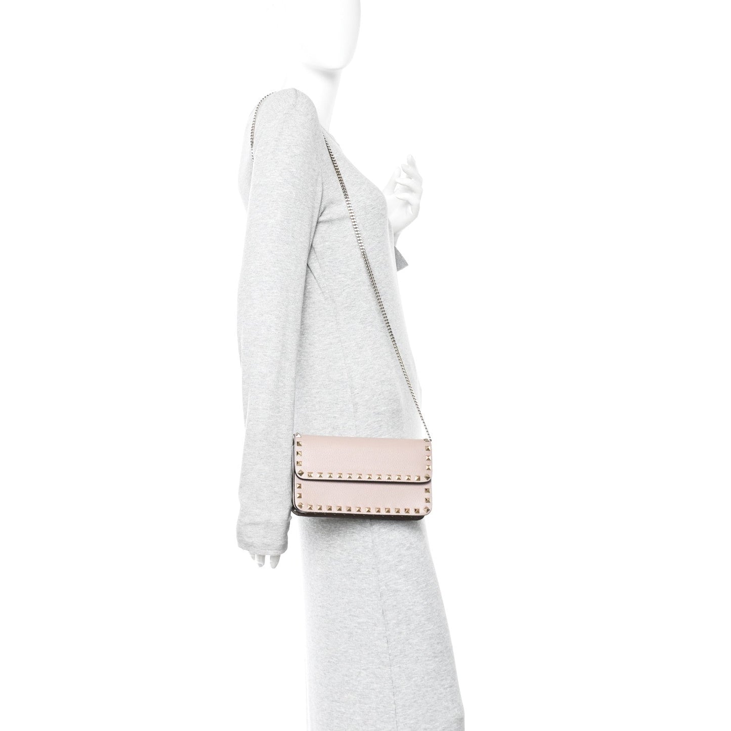 Pebbled Calfskin Rockstud Flap Wallet On Chain Poudre