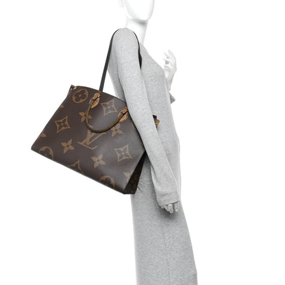 Reverse Monogram Giant Onthego GM