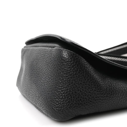 Vitello Daino Soft Flap Crossbody Black