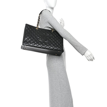 Caviar Quilted XL Grand Shopping Tote GST Black