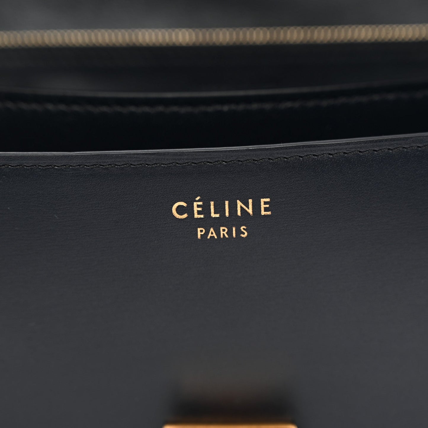 Box Calfskin Medium Classic Box Flap Bag Navy