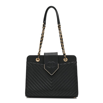 Shiny Sheepskin Chevron Quilted Collar and Tie Flap Black