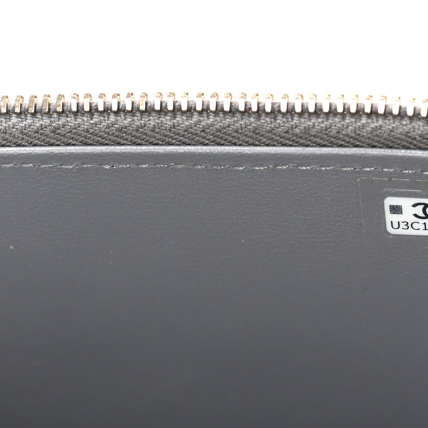 Patent Quilted Quilted Small Top Handle Vanity Case With Chain Grey