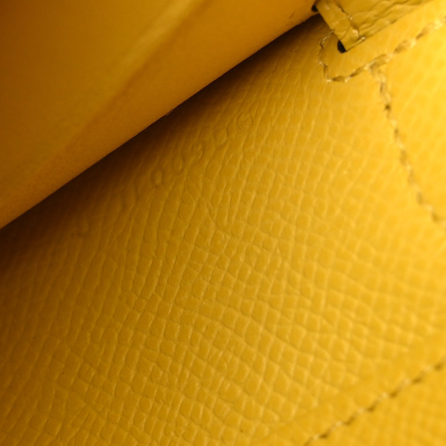 Epsom Kelly Wallet To Go Jaune De Naples