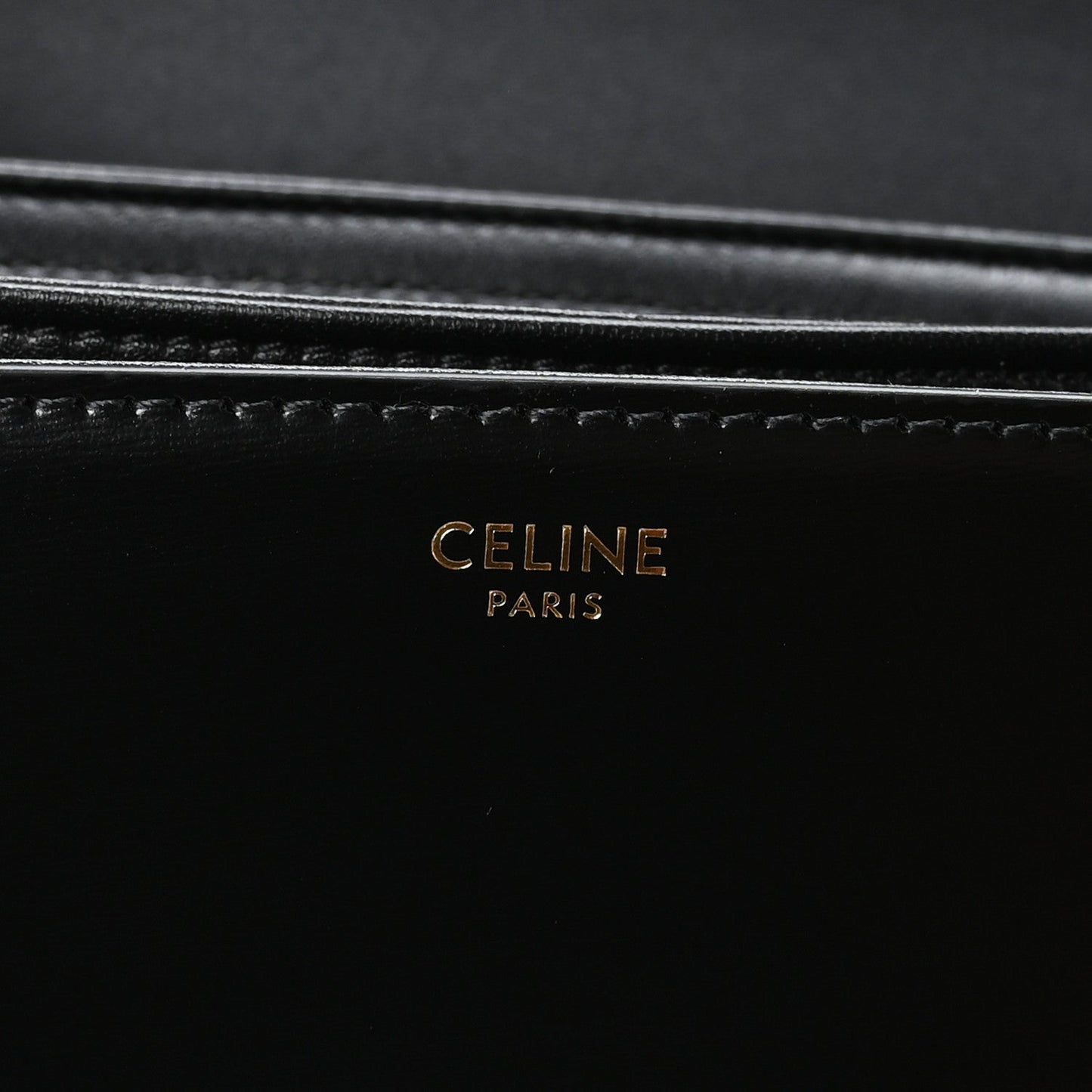 Shiny Calfskin Medium Triomphe Black