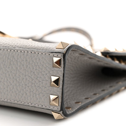 Pebbled Calfskin Medium Rockstud Flip Lock Crossbody Bag Pastel Grey