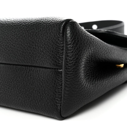 Vitello Daino Soft Flap Shoulder Bag Black