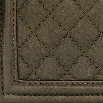 Calfskin Quilted Large Boy Flap Green