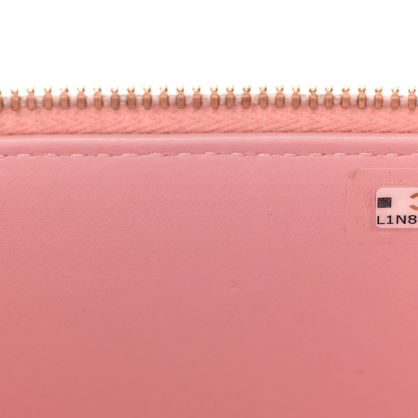 Lambskin Quilted Pearl Enamel Small Vanity Case With Chain Light Pink