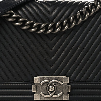 Calfskin Chevron Quilted Medium Chain Boy Flap Black