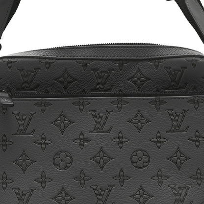 Calfskin Monogram Shadow Trio Messenger Anthracite Gray