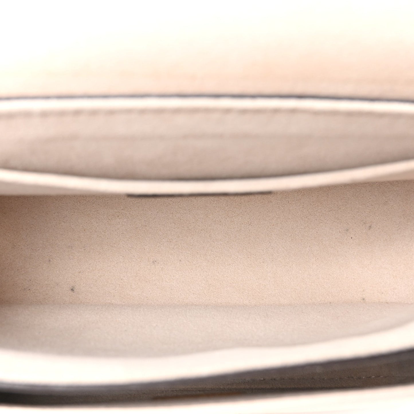 Grained Calfskin Lockme Tender Greige