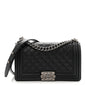 Caviar Quilted Medium Boy Flap Black