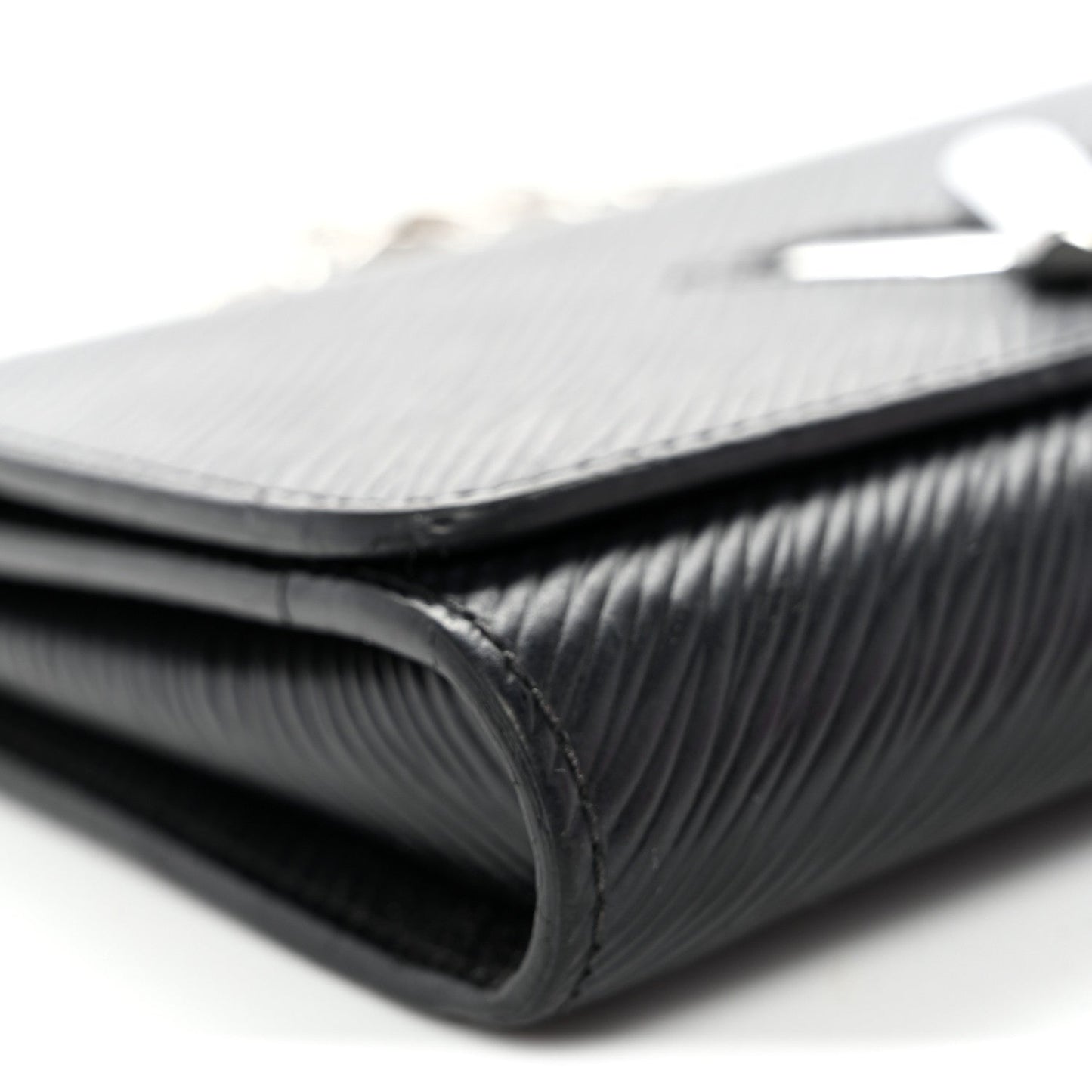 Epi Twist Chain Wallet Black
