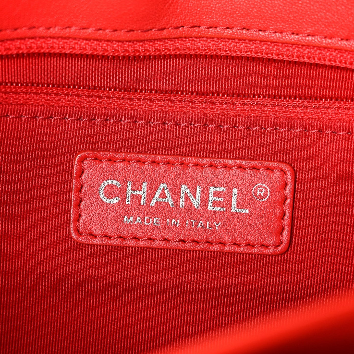 Grained Calfskin Quilted Large CC Box Flap Red
