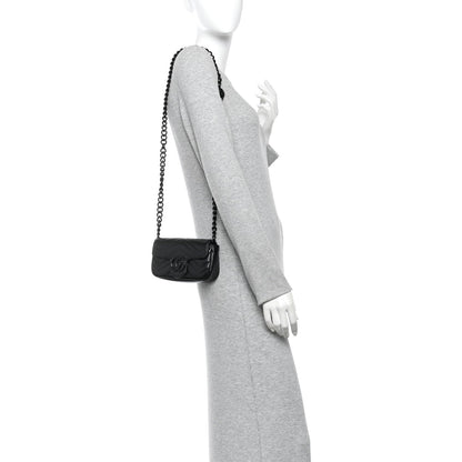 Calfskin Matelasse Monochrome GG Marmont Chain Belt Bag Black
