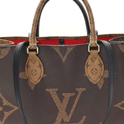 Reverse Monogram Giant Onthego MM