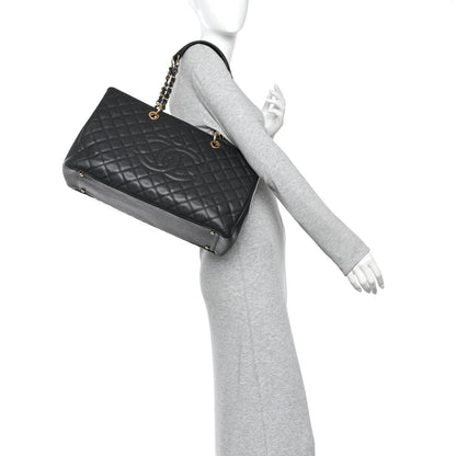Caviar Quilted XL Grand Shopping Tote GST Black