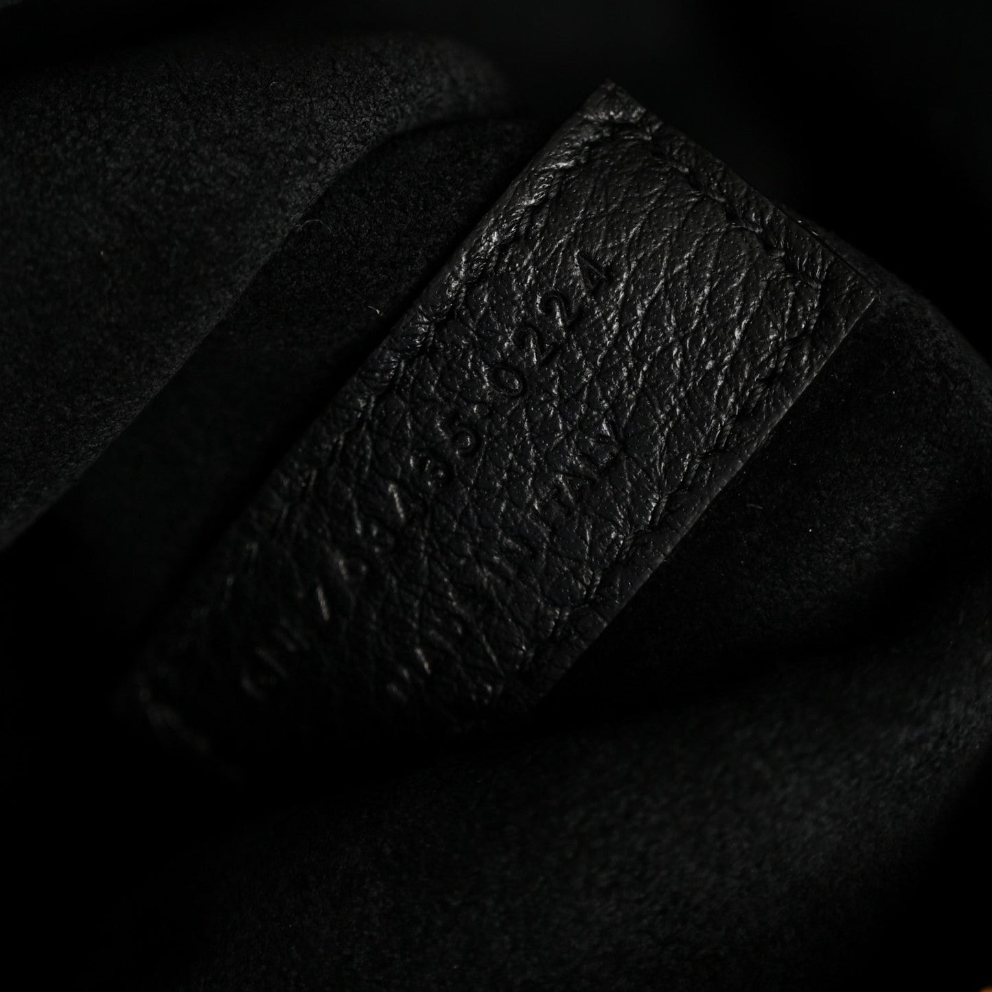Grained Deerskin Bea Tote Black