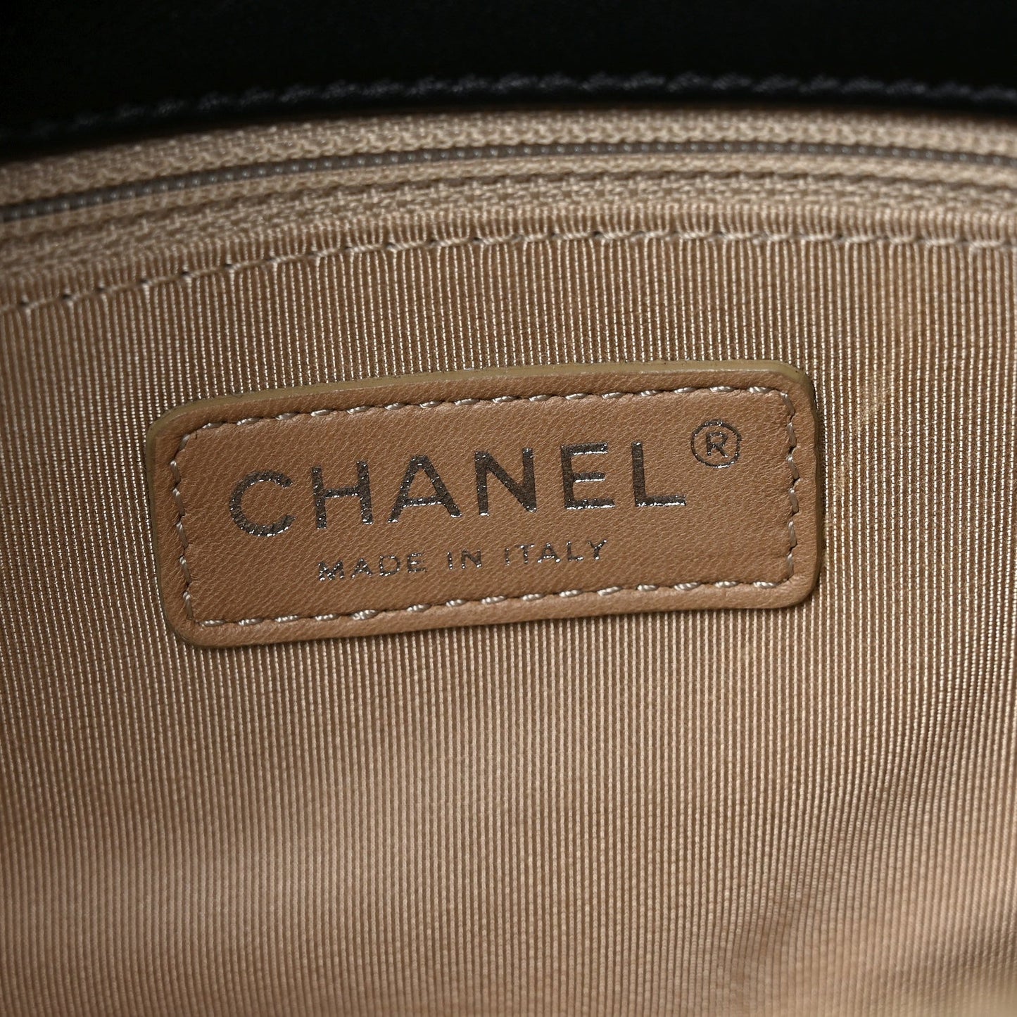 Glazed Crinkled Lambskin Small Reissue Zip Shopping Tote Black