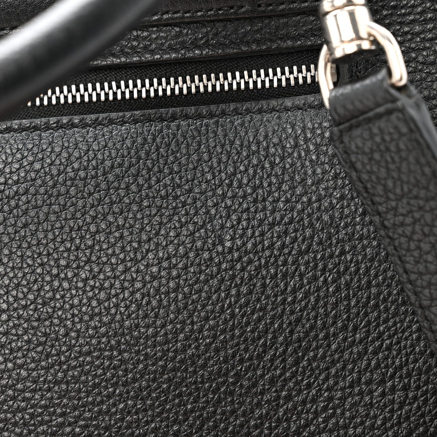 Drummed Calfskin Suede Medium Trapeze Black