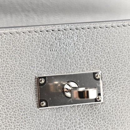 Metallic Chevre Chamkilight Kelly Wallet To Go Argent