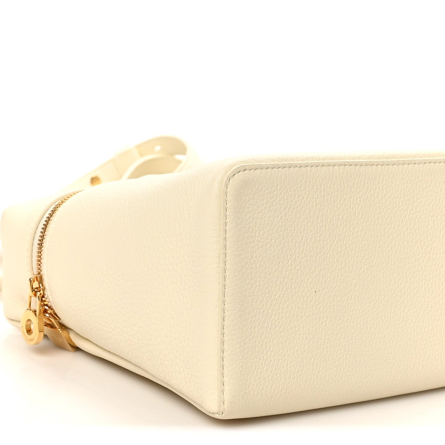 Grained Calfskin L27 Extra Pocket Pouch Whisper White