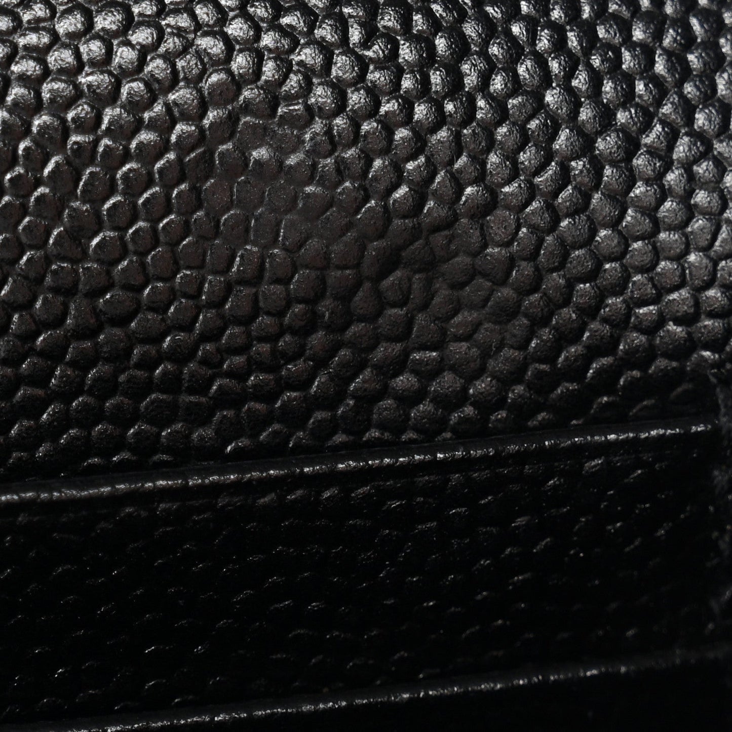 Grain De Poudre Matelasse Chevron Monogram Chain Wallet Black