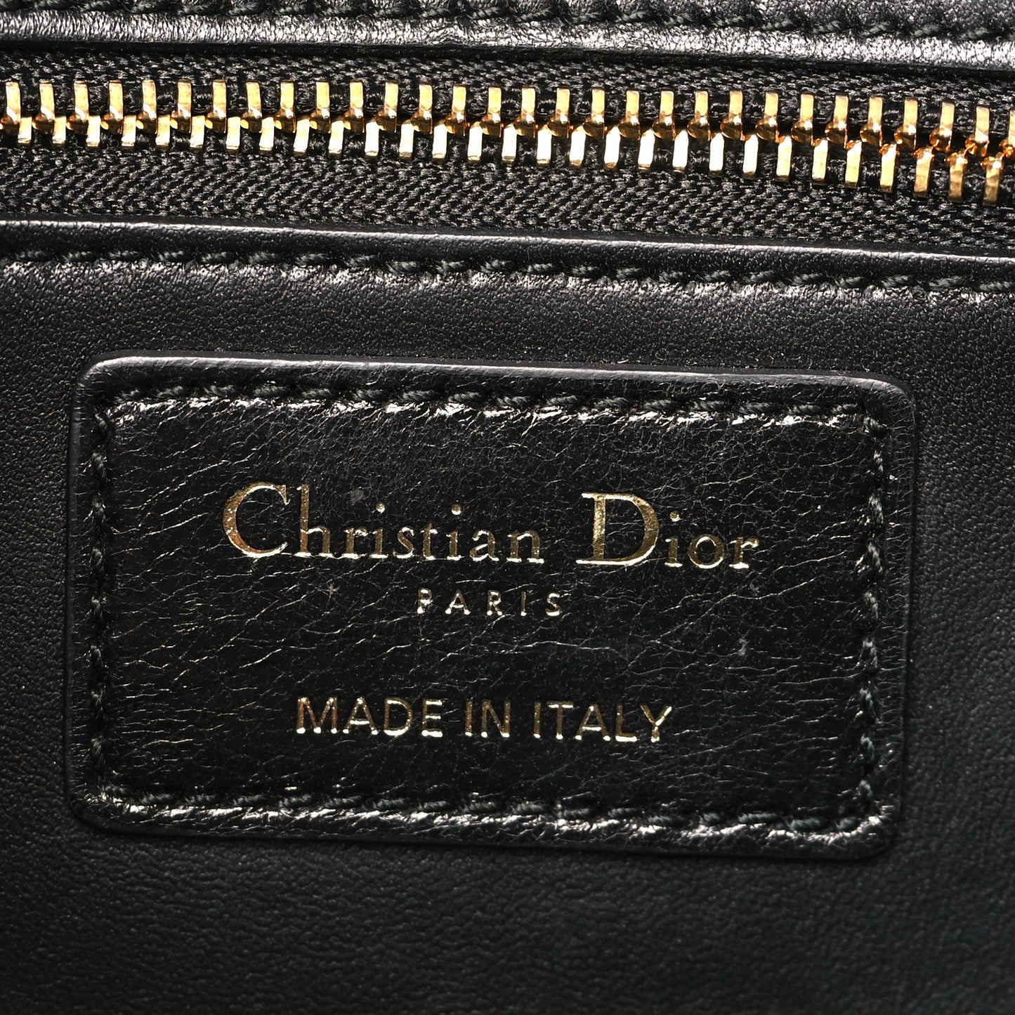 Calfskin 30 Montaigne Chain Pouch Black