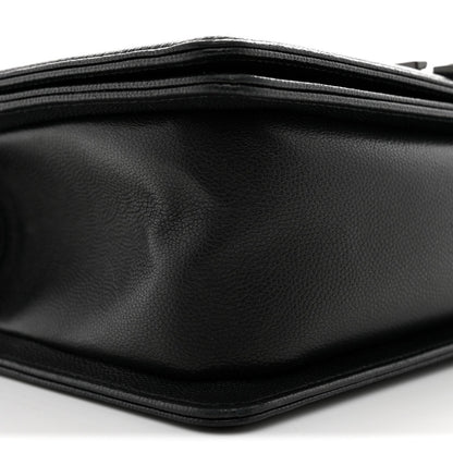 Caviar Quilted Medium Boy Flap So Black