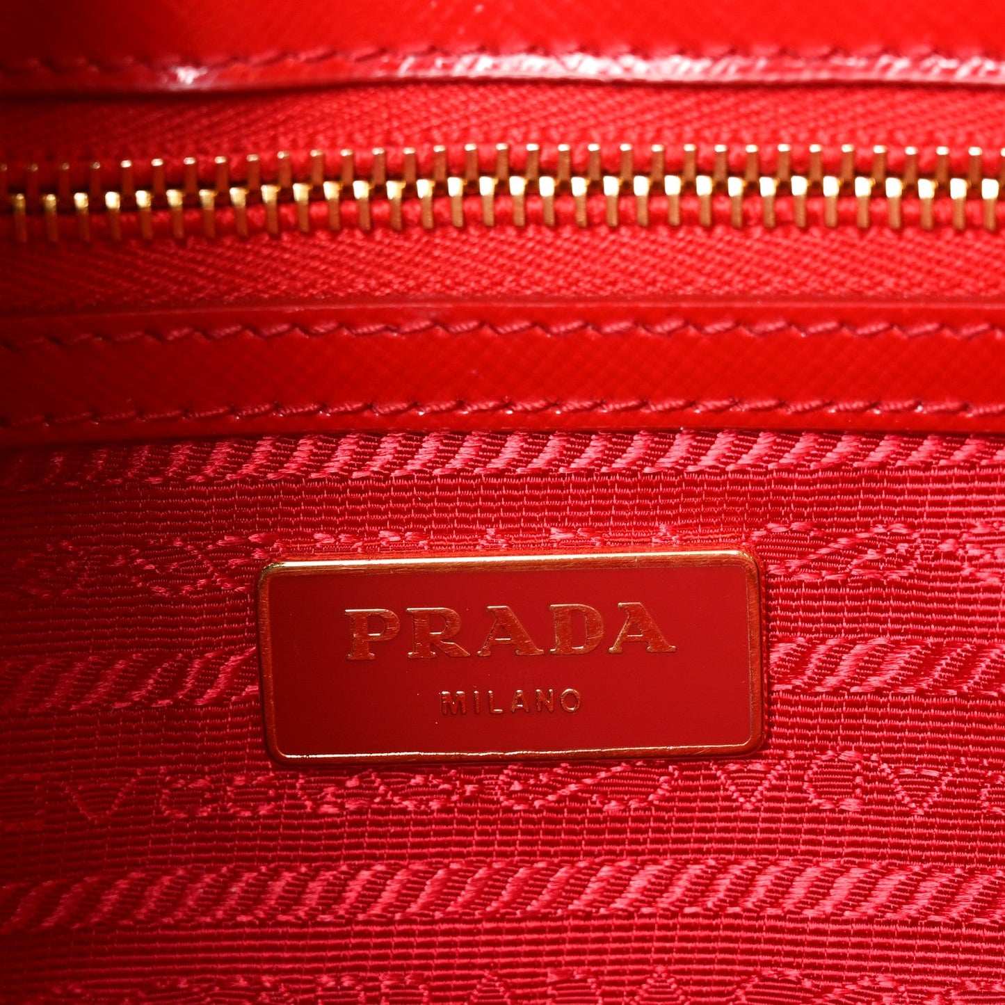 Saffiano Vernice Mini Galleria Double Zip Tote Rosso