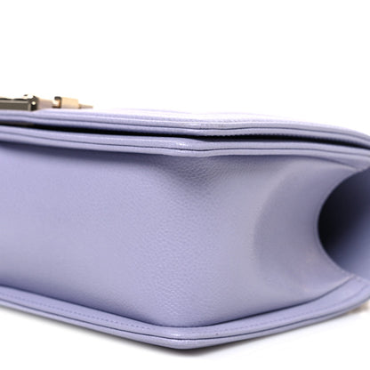 Caviar Quilted Medium Boy Flap Light Purple