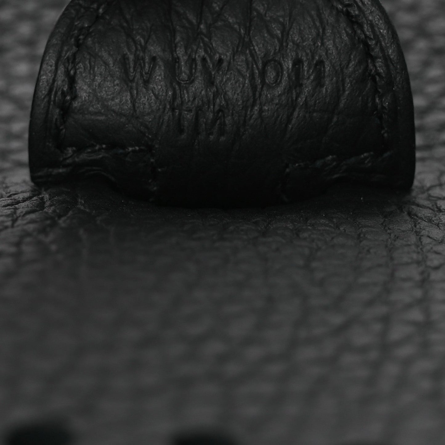Taurillon Clemence Evelyne III PM Black