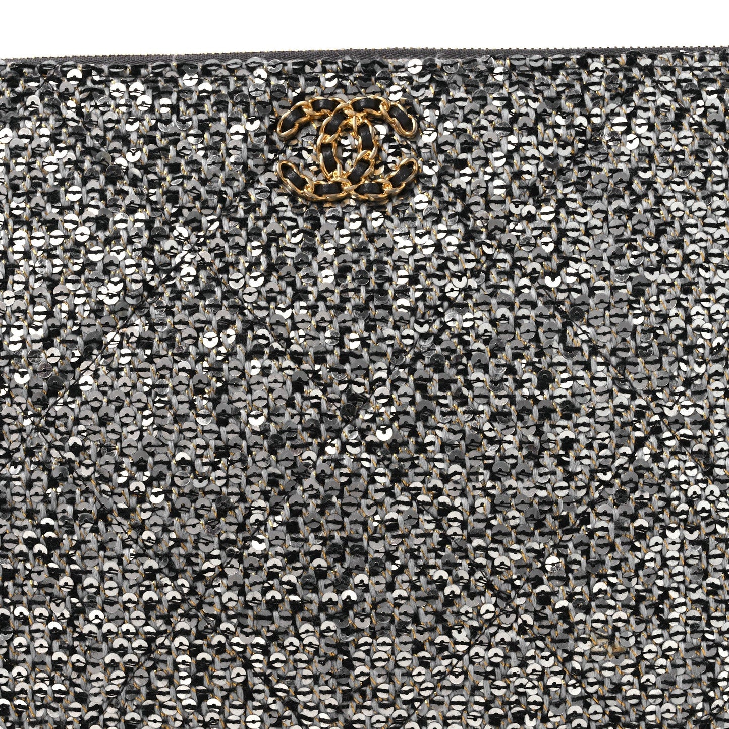 Sequins Medium 19 Pouch Silver