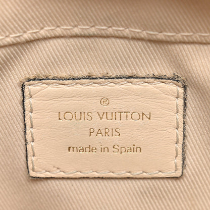 Monogram Saintonge Creme